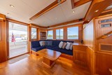 Grand Banks 59 Aleutian For Sale - Saloon